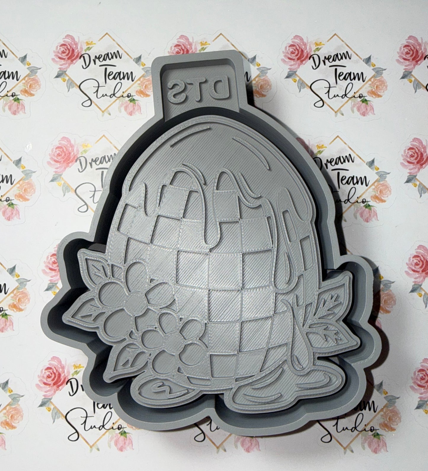 Checkered Egg & Flower Mold