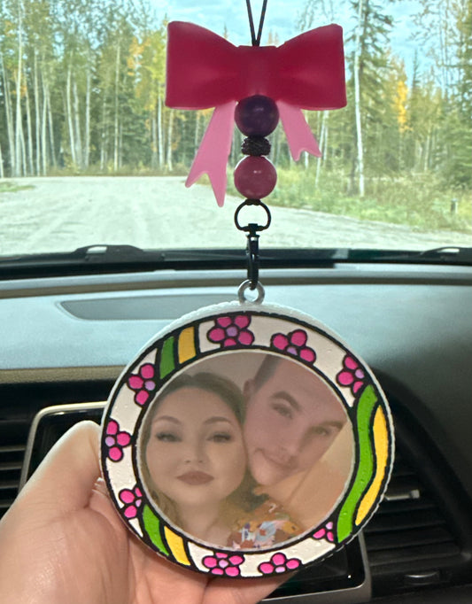 Circle Groovy Frame Freshie